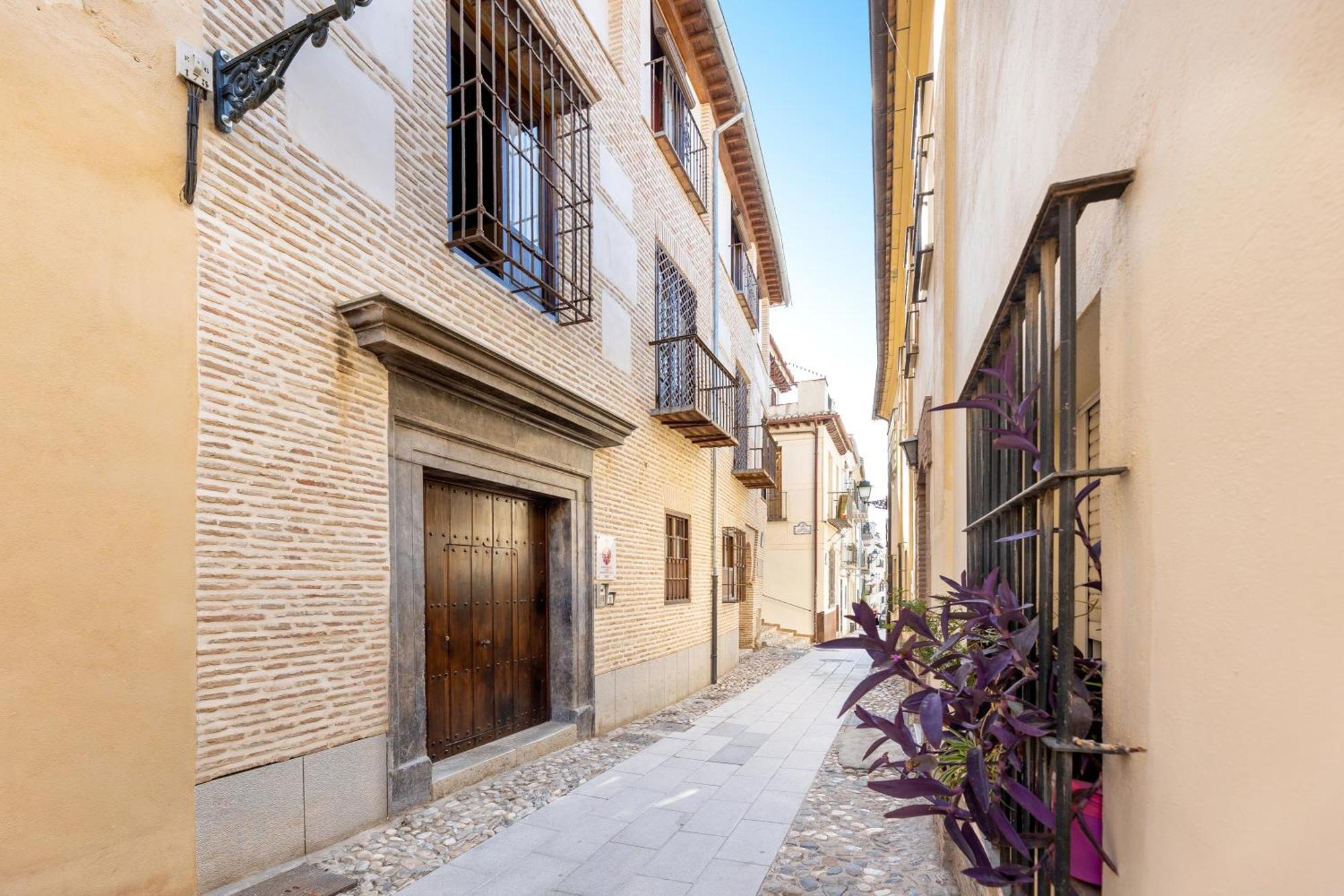 Apartamentos En Pleno Centro, Aljibe Rodrigo Del Campo 1C Granada Exterior photo